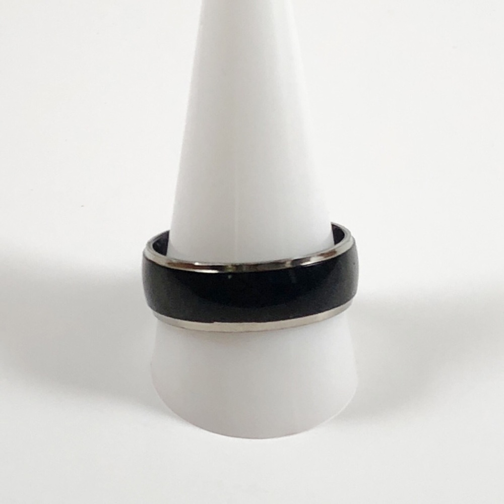 Titanium Wedding Band Black Silver